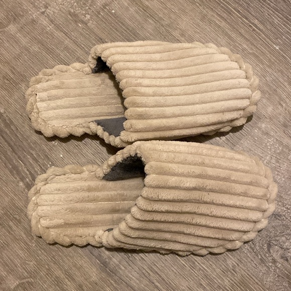 Velvet slippers - Picture 2 of 2